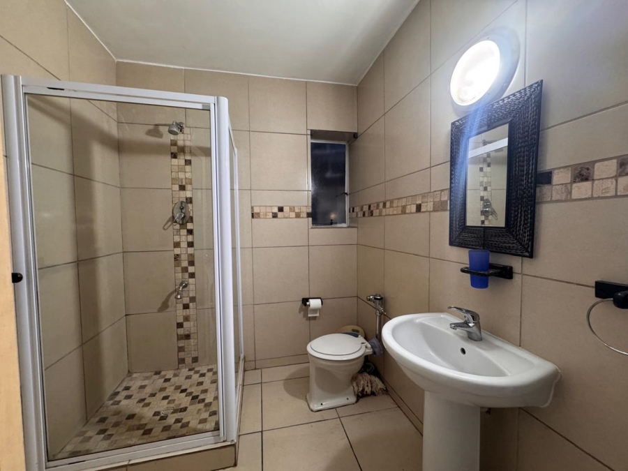 To Let 1 Bedroom Property for Rent in Strand North Western Cape